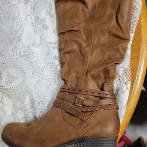 Elegant Tan Heeled Boots for Women